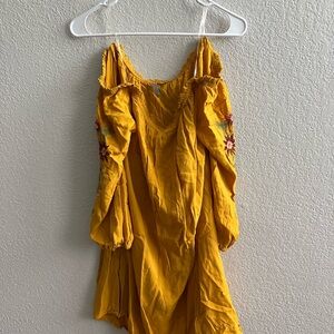 Feathers Yellow Off-Shoulder Floral Embroidered Dress- Size 1X